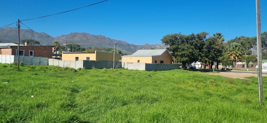 0 Bedroom Property for Sale in Sir Lowrys Pass Village Western Cape